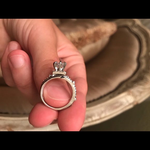 NEW Luxury Boho Crystal Ring Set - Picture 4 of 4